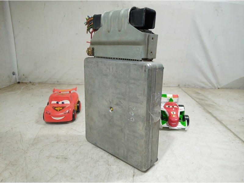 Recambio de centralita motor uce para ford focus berlina (cak) ambiente referencia OEM IAM 98AB12A532AF 98AB12A532AF 98AB12A532