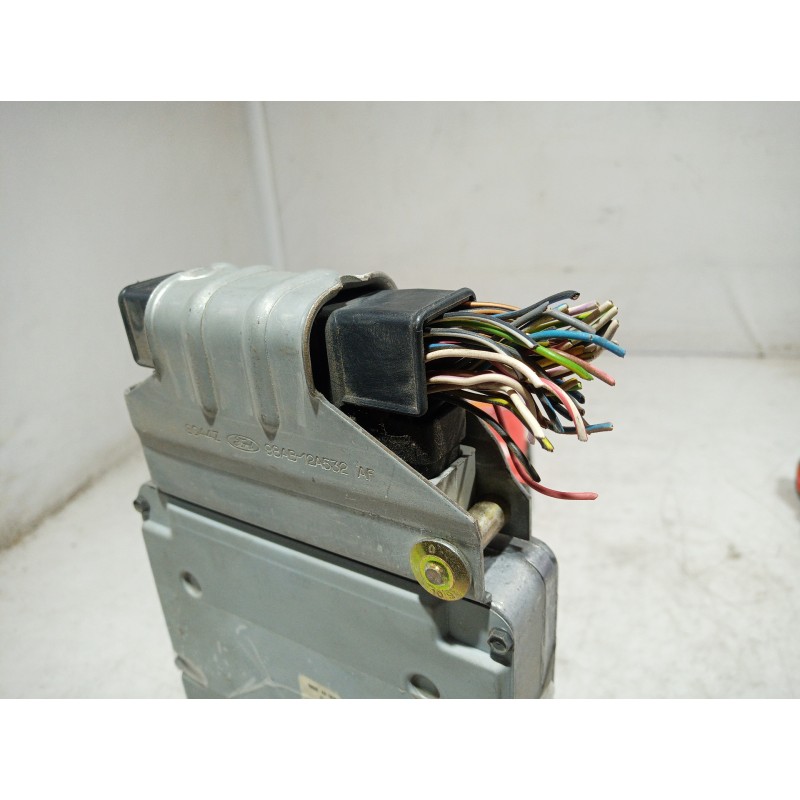 Recambio de centralita motor uce para ford focus berlina (cak) ambiente referencia OEM IAM 98AB12A532AF 98AB12A532AF 98AB12A532