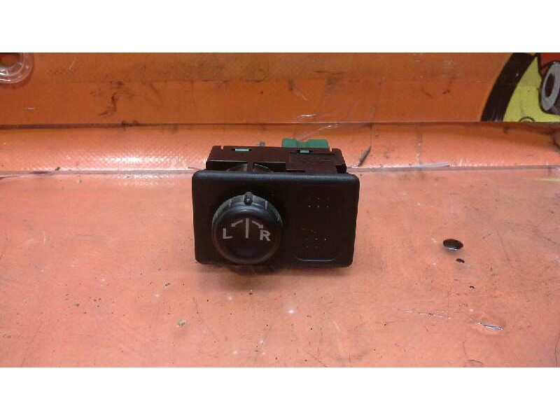 Recambio de mando retrovisor para nissan primera berlina (p12) referencia OEM IAM   