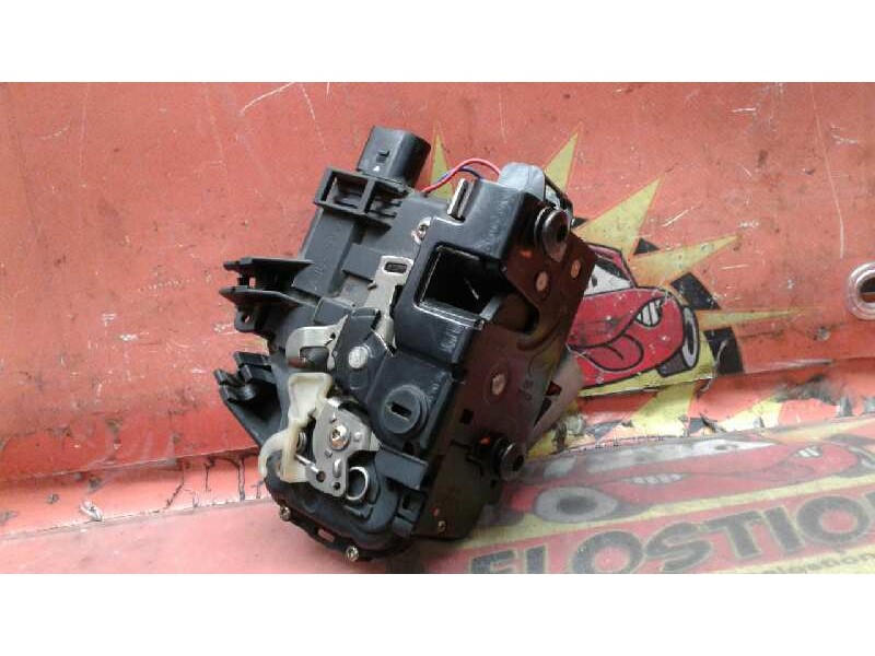 Recambio de cerradura puerta trasera izquierda para audi a6 berlina (4b2) referencia OEM IAM 4B0839015B 4B0839015B 4B0839015