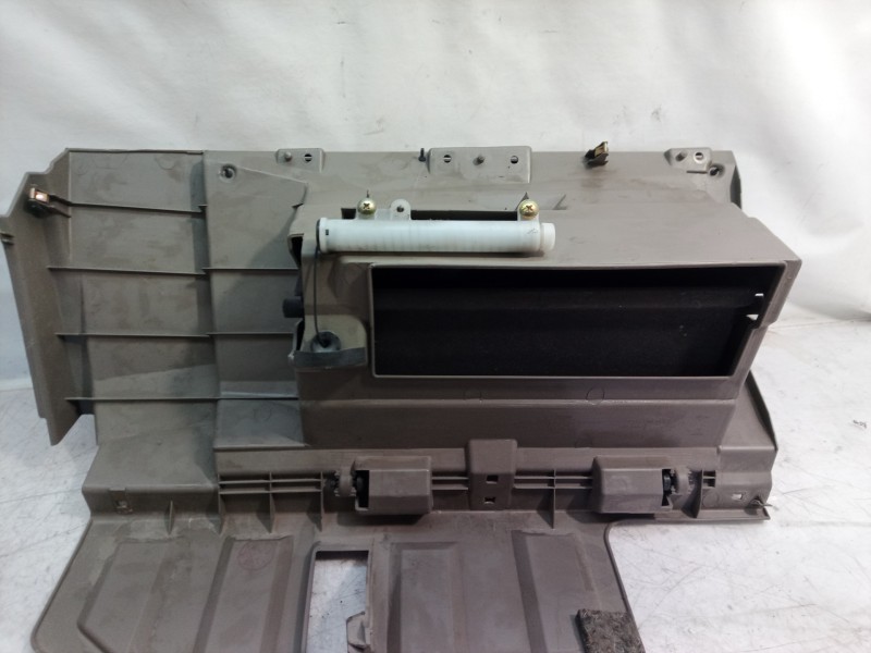 Recambio de guantera para nissan murano (z50) básico referencia OEM IAM 68102CC001  