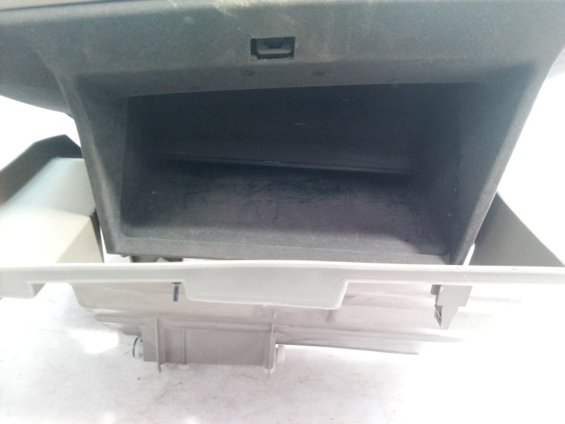 Recambio de guantera para nissan murano (z50) básico referencia OEM IAM 68102CC001  