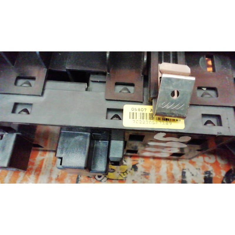 Recambio de mando elevalunas delantero izquierdo para fiat bravo (198) 1.9 active multijet referencia OEM IAM 702220587189 05807