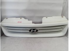 Recambio de rejilla delantera para hyundai pony (x2) 1.5 gls referencia OEM IAM   