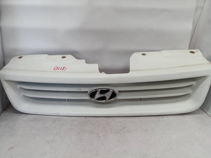 Recambio de rejilla delantera para hyundai pony (x2) 1.5 gls referencia OEM IAM   