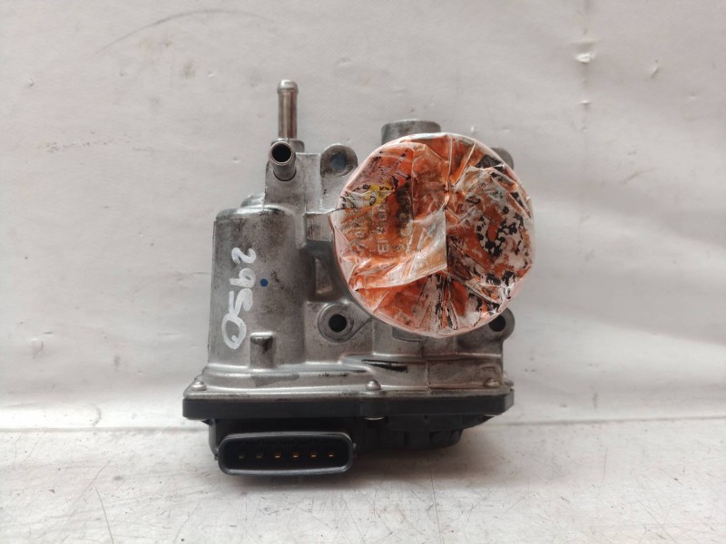Recambio de caja mariposa para toyota verso 1.6 16v cat referencia OEM IAM 220300T050 220300T050 145001Q16
