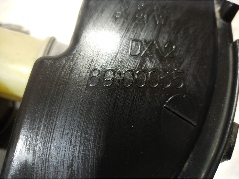 Recambio de faro derecho para opel zafira a blue line referencia OEM IAM 89100055 89100055 89100055