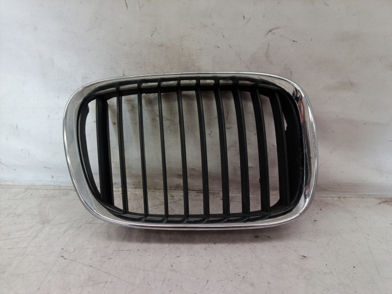 Recambio de rejilla delantera para bmw serie 5 berlina (e39) 530d referencia OEM IAM 8159312 8159312 8159312