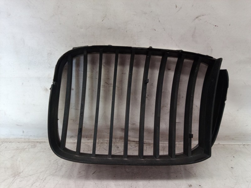 Recambio de rejilla delantera para bmw serie 5 berlina (e39) 530d referencia OEM IAM 8159312 8159312 8159312