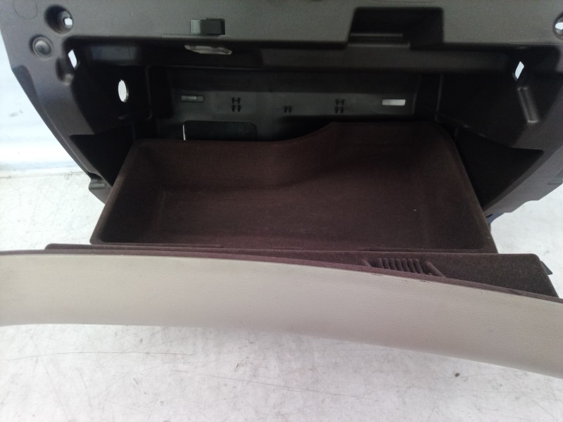 Recambio de guantera para opel insignia sports tourer cosmo referencia OEM IAM   