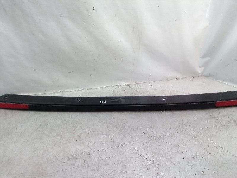 Recambio de molduras traseras para audi a8 (4e2) referencia OEM IAM 4E0807417B 4E0807417B 4E0807417B