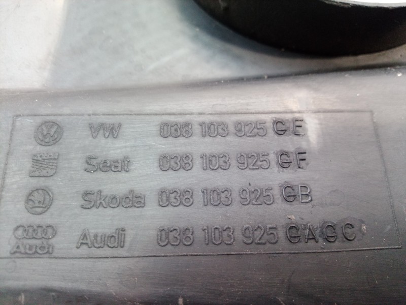 Recambio de tapa motor para skoda octavia berlina (1u2) tour referencia OEM IAM 038103925 038103925 038103925