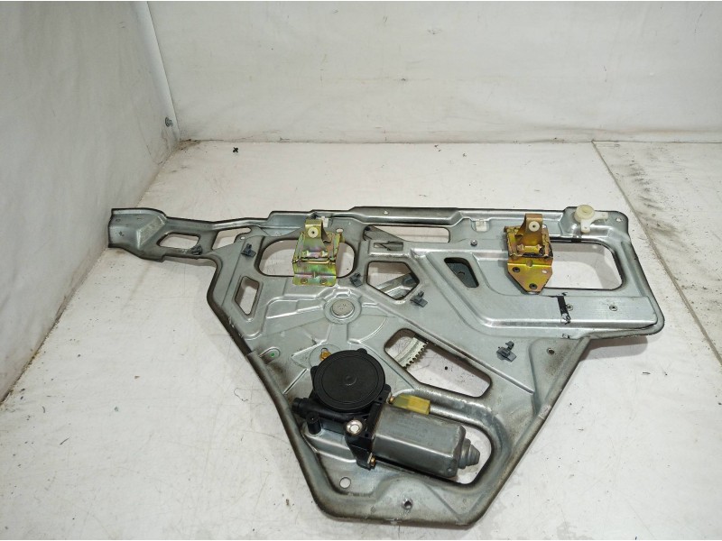 Recambio de elevalunas trasero izquierdo para land rover range rover referencia OEM IAM 0130821318 0130821318 0130821318