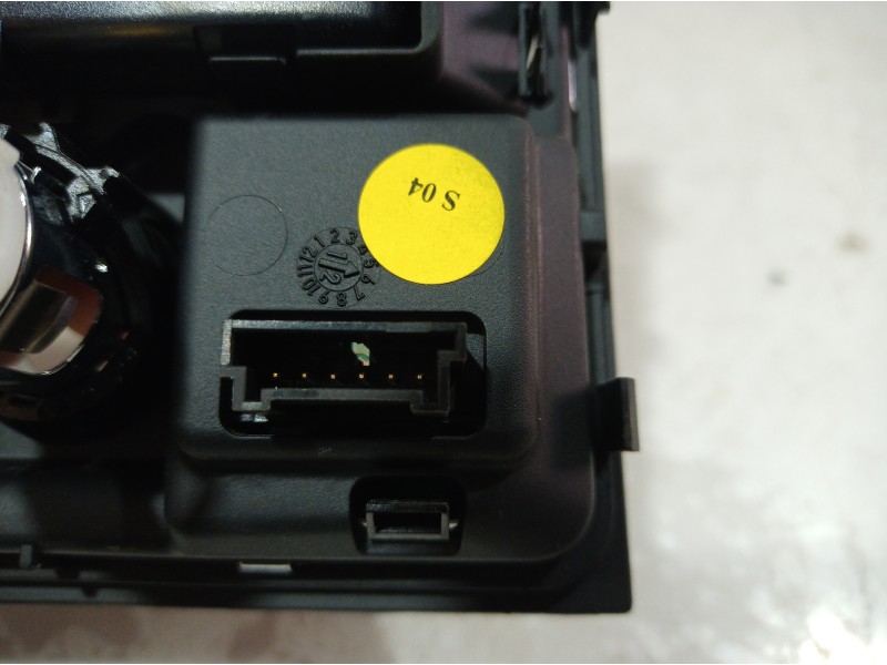 Recambio de pantalla multifuncion para skoda suberb (3t4) exclusive 4x4 referencia OEM IAM 3T0863317 3T0863317 3T0863317