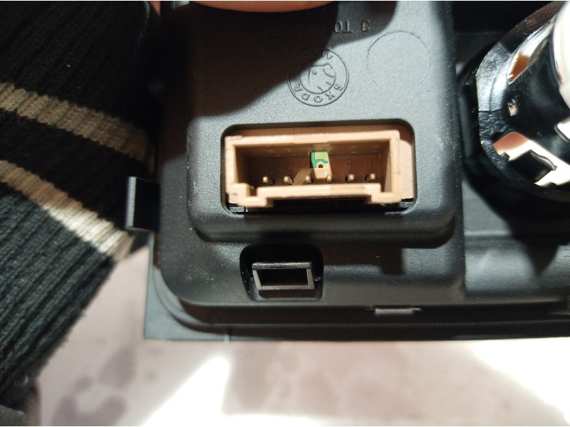 Recambio de pantalla multifuncion para skoda suberb (3t4) exclusive 4x4 referencia OEM IAM 3T0863317 3T0863317 3T0863317