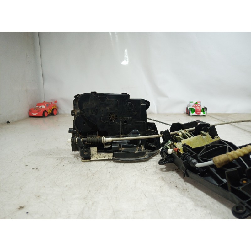 Recambio de cerradura puerta trasera izquierda para bmw serie 3 berlina (e90) 316d referencia OEM IAM 7229467 7229467 7229467