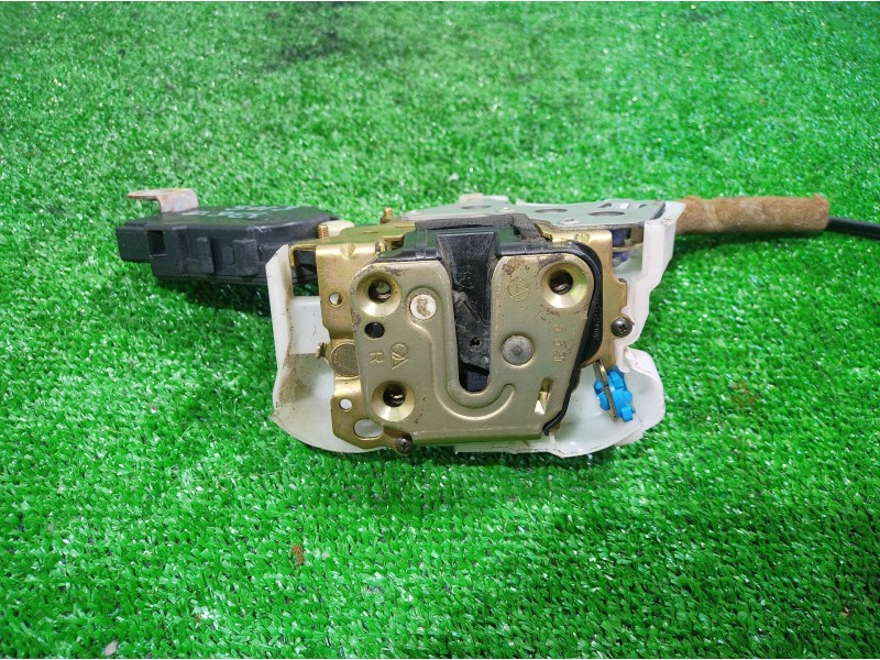 Recambio de cerradura puerta delantera derecha para subaru tribeca b9 limited referencia OEM IAM   