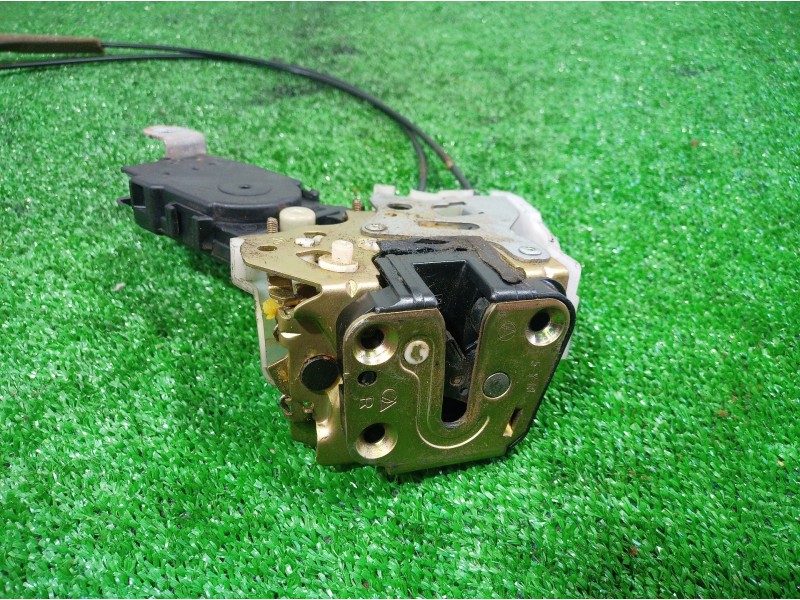 Recambio de cerradura puerta trasera derecha para subaru tribeca b9 limited referencia OEM IAM   