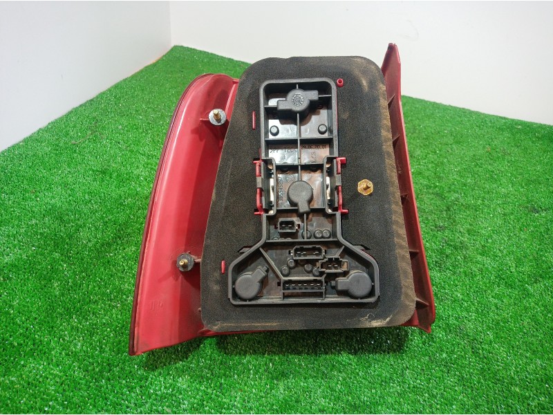 Recambio de piloto trasero derecho para volkswagen passat berlina (3b2) referencia OEM IAM 3B5945257 3B5945257 3B5945257