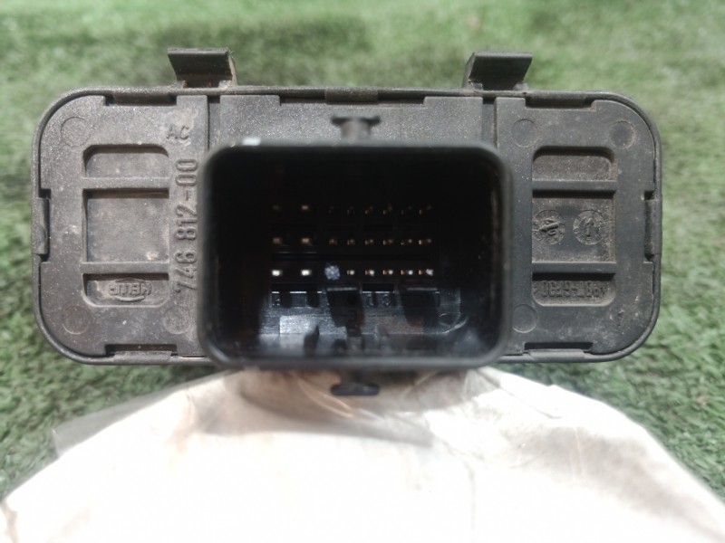 Recambio de modulo electronico para citroën c4 picasso business class referencia OEM IAM 9682408680 9682408680 5DF00904120