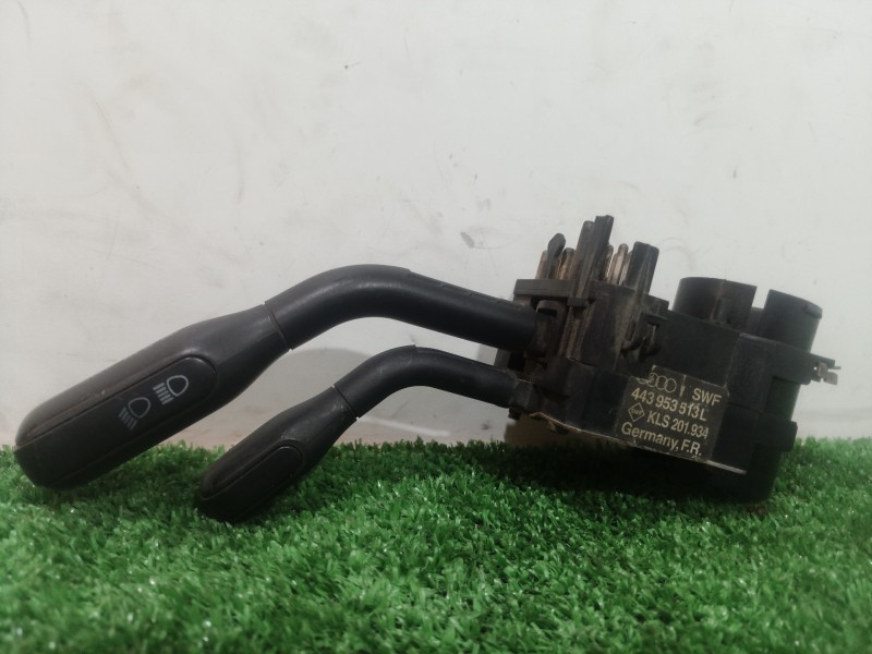 Recambio de mando luces para audi 80 avant referencia OEM IAM 443953513L 443953513L 443953513L