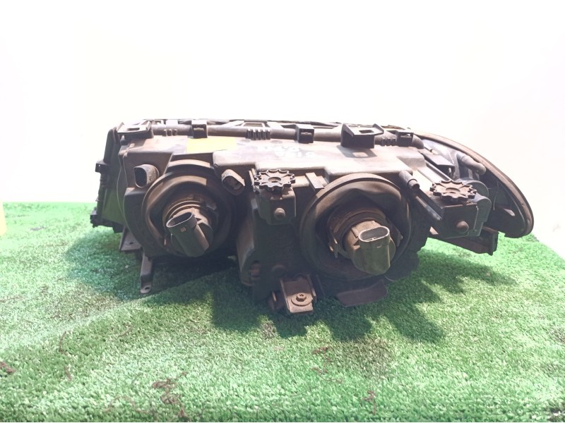 Recambio de faro derecho para bmw serie 3 berlina (e46) 318i referencia OEM IAM 0301089202 0301089202 8361948