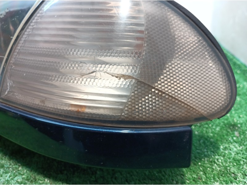 Recambio de faro izquierdo para bmw serie 3 berlina (e46) 318i referencia OEM IAM 0301089201 0301089201 8361947