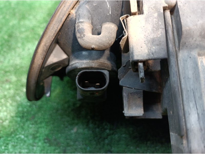 Recambio de faro izquierdo para bmw serie 3 berlina (e46) 318i referencia OEM IAM 0301089201 0301089201 8361947