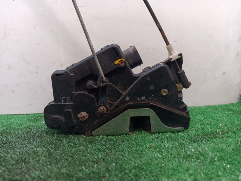 Recambio de cerradura puerta delantera izquierda para bmw serie 3 berlina (e46) 318i referencia OEM IAM   