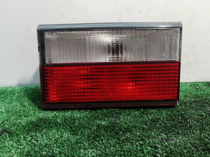 Recambio de piloto trasero derecho interior para citroën xantia berlina attraction referencia OEM IAM 22240234 22240234 22240234