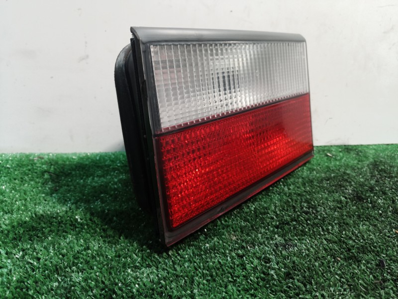 Recambio de piloto trasero derecho interior para citroën xantia berlina attraction referencia OEM IAM 22240234 22240234 22240234