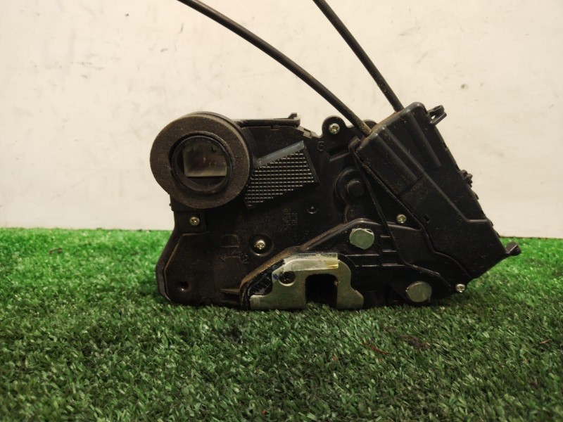 Recambio de cerradura puerta delantera izquierda para toyota yaris (ksp9/scp9/nlp9) básico referencia OEM IAM   