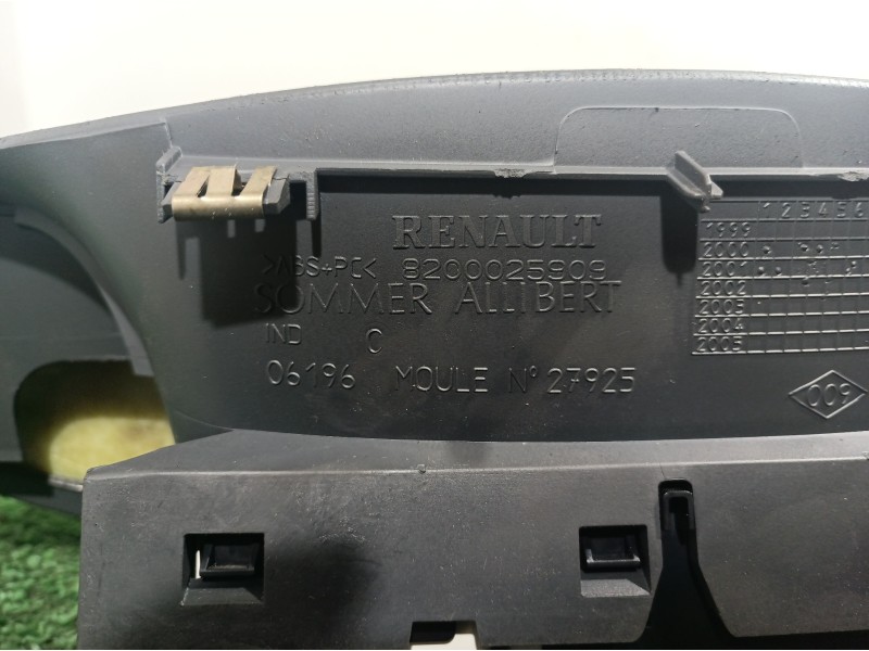 Recambio de pantalla multifuncion para renault laguna ii (bg0) referencia OEM IAM 8200025909 8200025909 216541195A3
