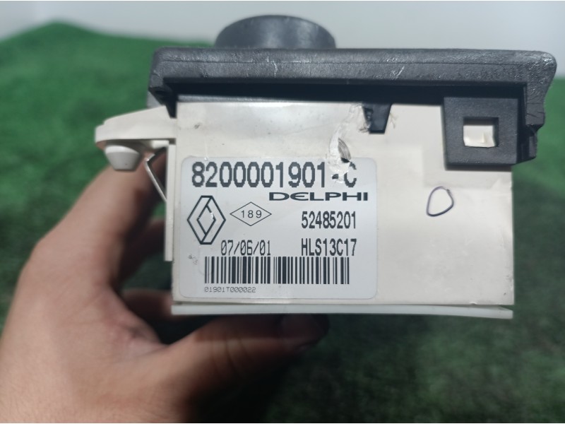 Recambio de mando climatizador para renault laguna ii (bg0) referencia OEM IAM 8200001901C 8200001901C 52485201