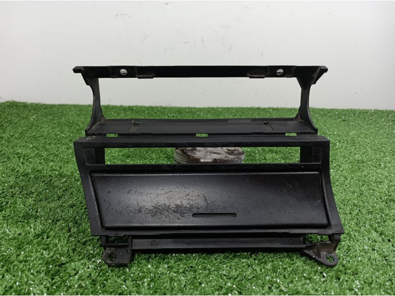 Recambio de cenicero para bmw serie 3 compact (e46) referencia OEM IAM 8268887A 8268887A 310220000