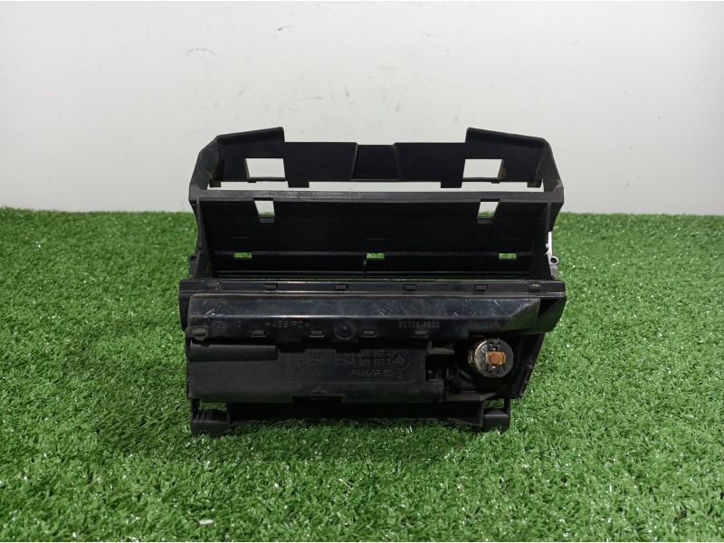 Recambio de cenicero para bmw serie 3 compact (e46) referencia OEM IAM 8268887A 8268887A 310220000