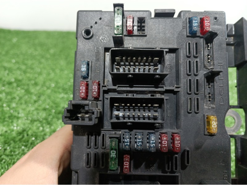 Recambio de caja reles / fusibles para peugeot 307 (s1) xs referencia OEM IAM 9650664080 9650664080 41111591