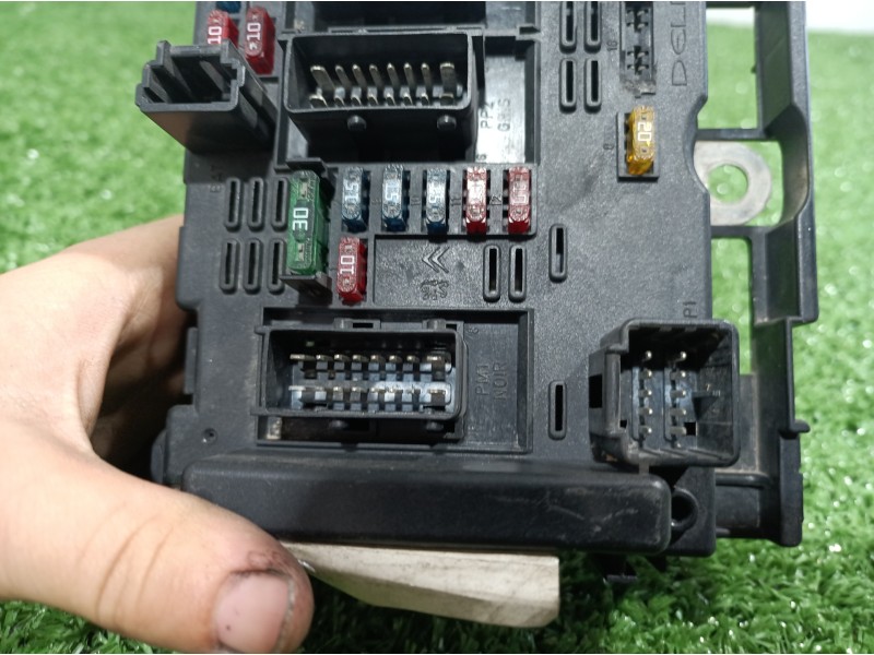 Recambio de caja reles / fusibles para peugeot 307 (s1) xs referencia OEM IAM 9650664080 9650664080 41111591