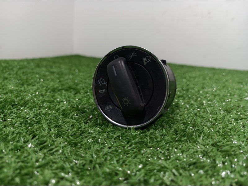 Recambio de mando luces para audi a4 berlina (8e) referencia OEM IAM 8E0941531B 8E0941531B 04056101