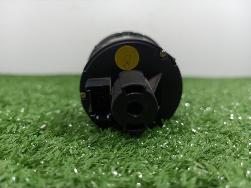 Recambio de mando luces para audi a4 berlina (8e) referencia OEM IAM 8E0941531B 8E0941531B 04056101