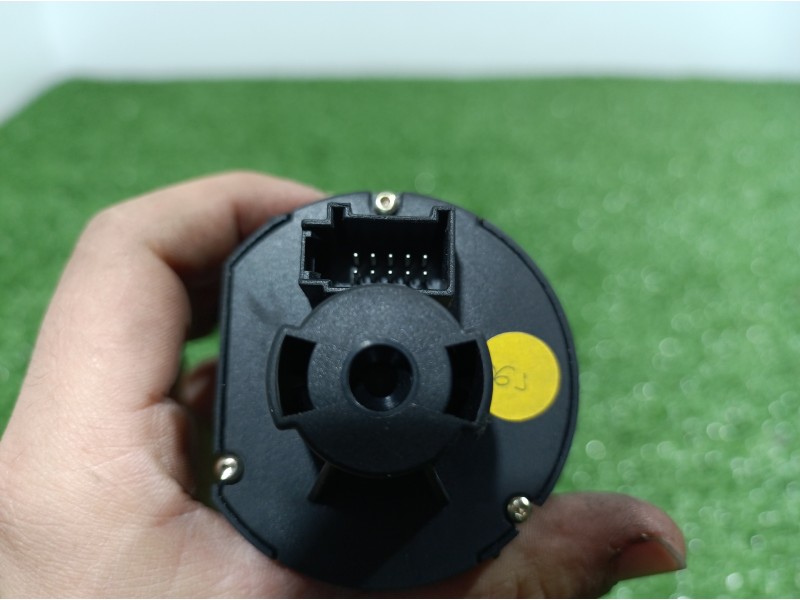 Recambio de mando luces para audi a4 berlina (8e) referencia OEM IAM 8E0941531B 8E0941531B 04056101