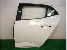Recambio de puerta trasera izquierda para renault megane iv sedán 1.3 tce 115 (lvn9) referencia OEM IAM   