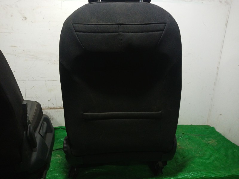 Recambio de juego asientos completo para volkswagen tiguan (ad1, ax1) 1.5 tsi referencia OEM IAM   