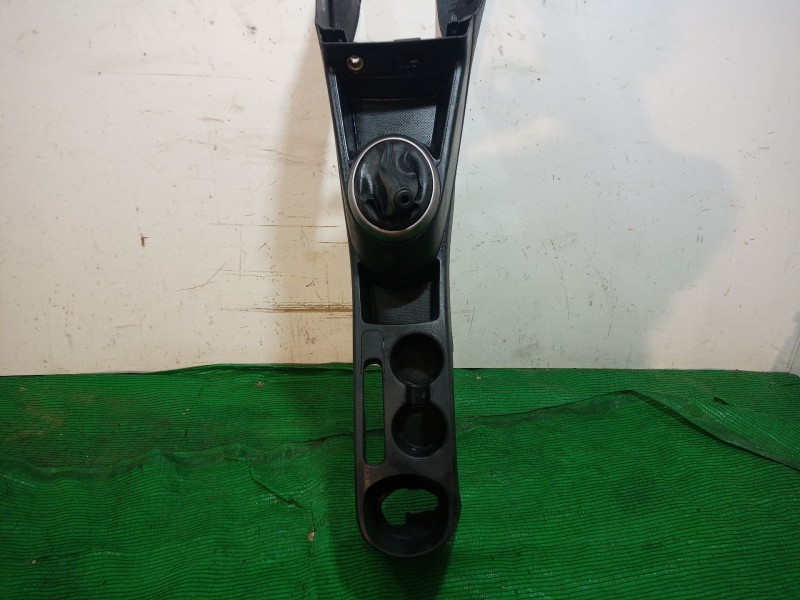 Recambio de consola central trasera para hyundai i20 i (pb, pbt) 1.2 referencia OEM IAM 846101JXXX 846101JXXX 846101JXXX