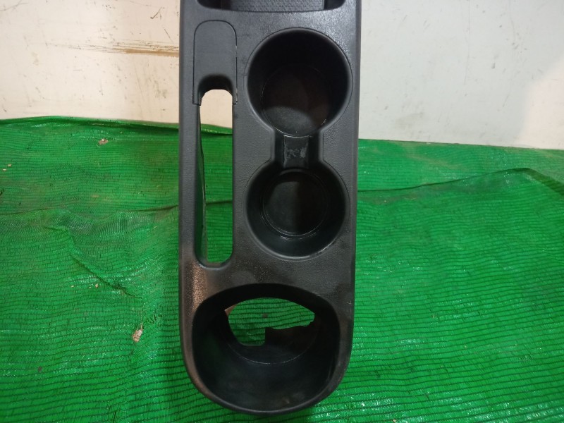 Recambio de consola central trasera para hyundai i20 i (pb, pbt) 1.2 referencia OEM IAM 846101JXXX 846101JXXX 846101JXXX