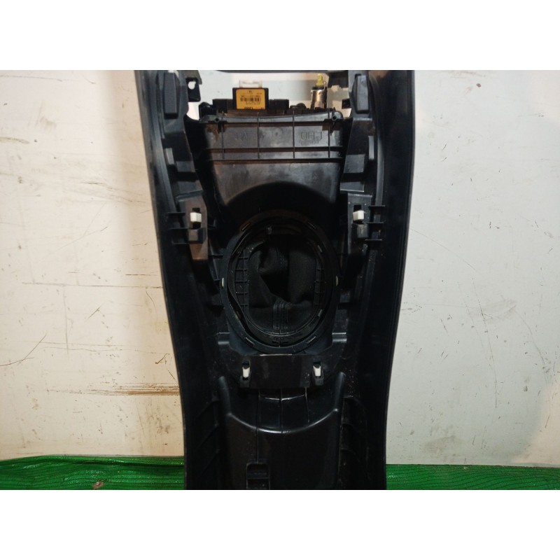 Recambio de consola central trasera para hyundai i20 i (pb, pbt) 1.2 referencia OEM IAM 846101JXXX 846101JXXX 846101JXXX