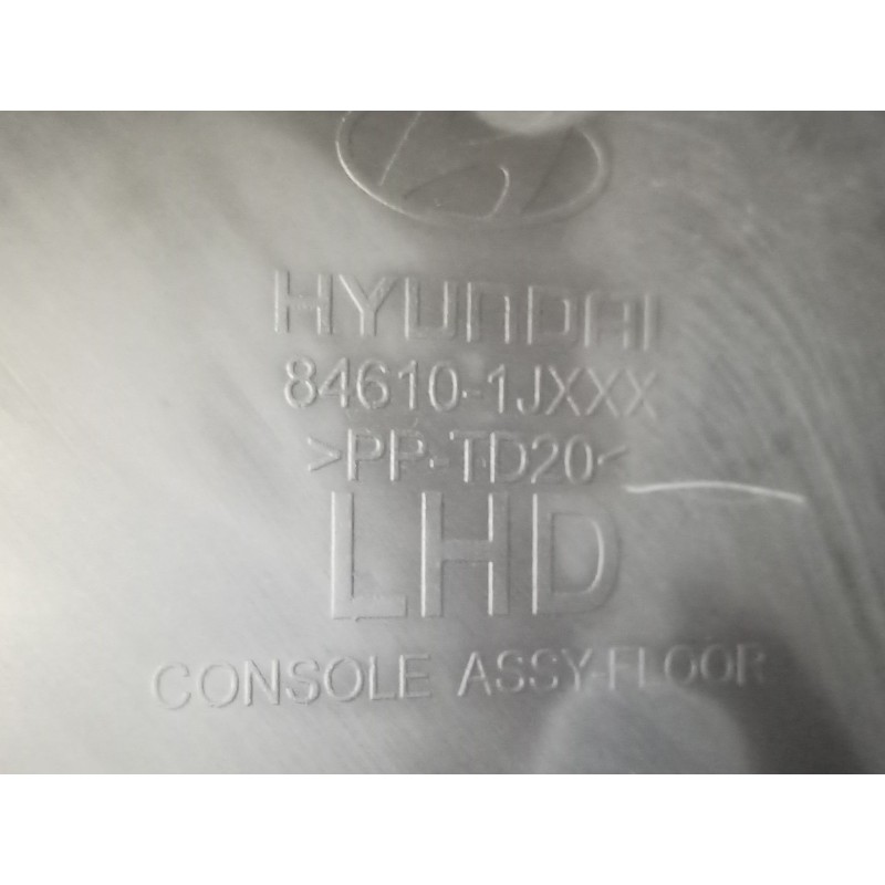 Recambio de consola central trasera para hyundai i20 i (pb, pbt) 1.2 referencia OEM IAM 846101JXXX 846101JXXX 846101JXXX