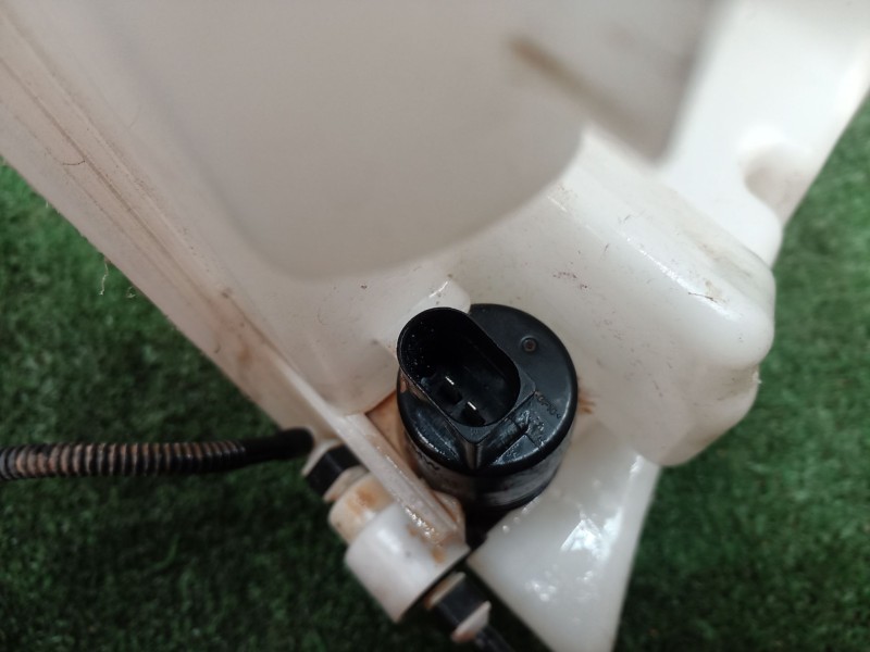 Recambio de deposito limpia para mini mini (f55) cooper d referencia OEM IAM   