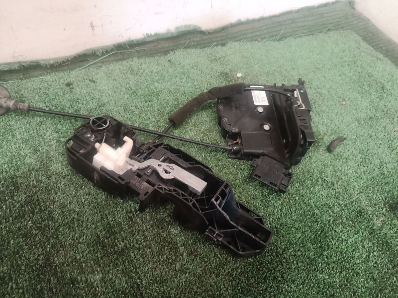 Recambio de cerradura puerta trasera izquierda para renault fluence (l3_) z.e. referencia OEM IAM 825030019R 825030019R 82503001