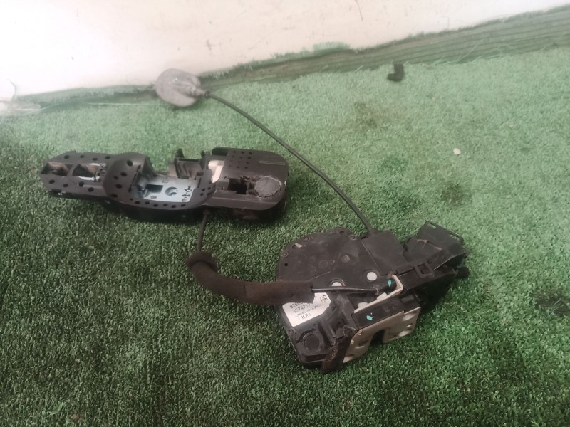 Recambio de cerradura puerta delantera derecha para renault fluence (l3_) z.e. referencia OEM IAM   